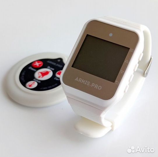 Комплекты вызова персонала: кнопка вызова и часы