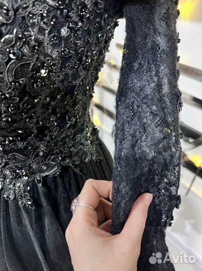 Черное выпускное вечернее платье пышное