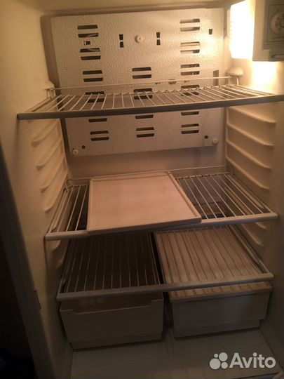 Холодильник бирюса-18С