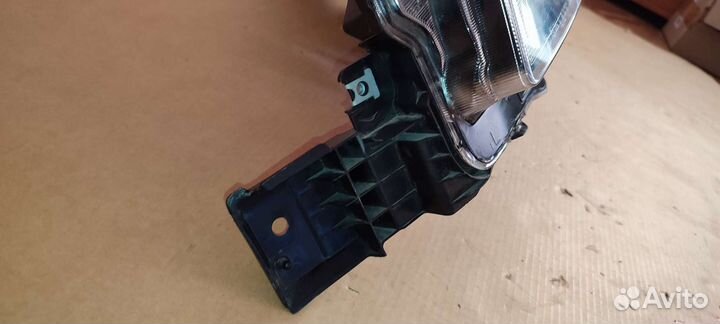 Фара левая Subaru Forester SK5 2018