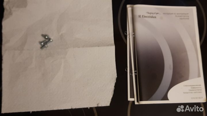 Варочная панель Electrolux EHS 60180P битая