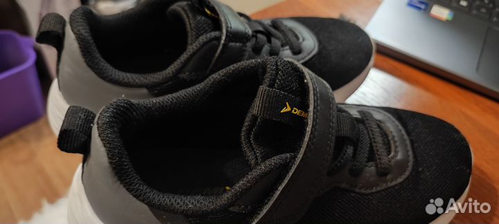 Кроссовки детские