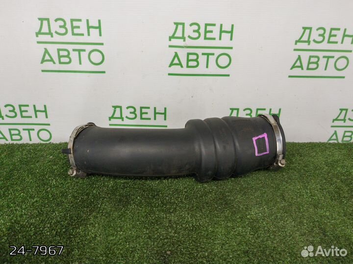 Патрубок воздухозаборника Volvo S60, V70, S80