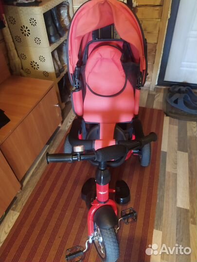 Детский велосипед с ручкой