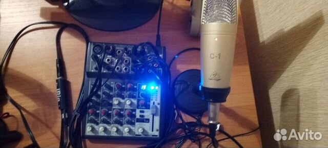 Студийный микрофон и микшерный пульт behringer купить в Березовском с ...