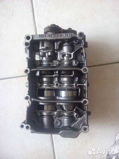 Масляный насос Volkswagen Passat B6 Двигатель BKP