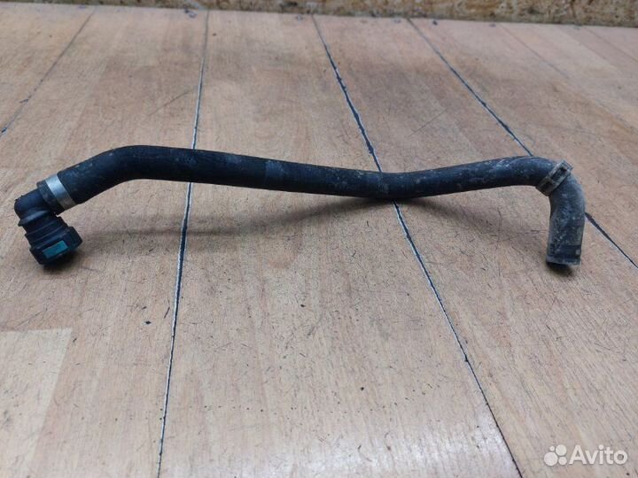 Патрубок системы охлаждения двигателя Ford Focus 3