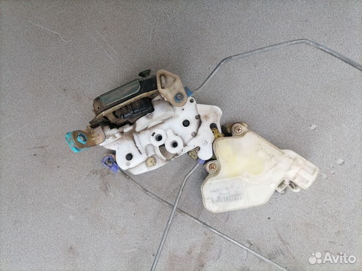 Замок двери передней для Nissan Almera Classic B10