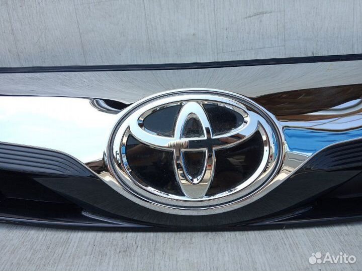 Решетка радиатора toyota tank