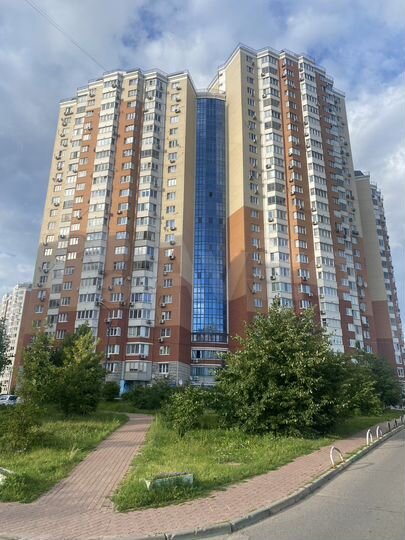 2-к. квартира, 88 м², 13/25 эт.