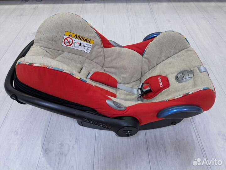 Автолюлька Maxi-Cosi CabrioFix с базой