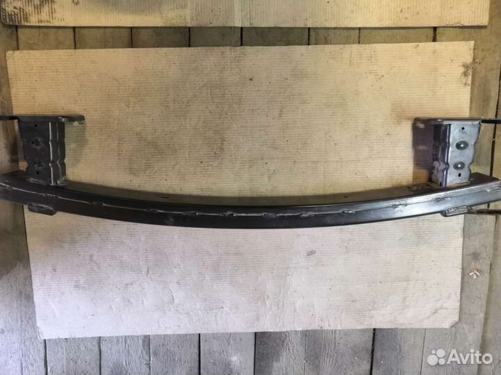 Усилитель заднего бампера Ford Kuga 2014 г