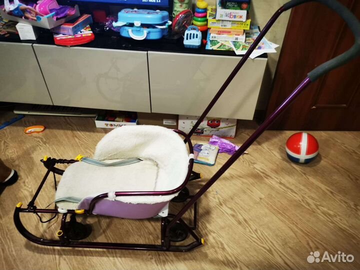 Детские санки на колесиках