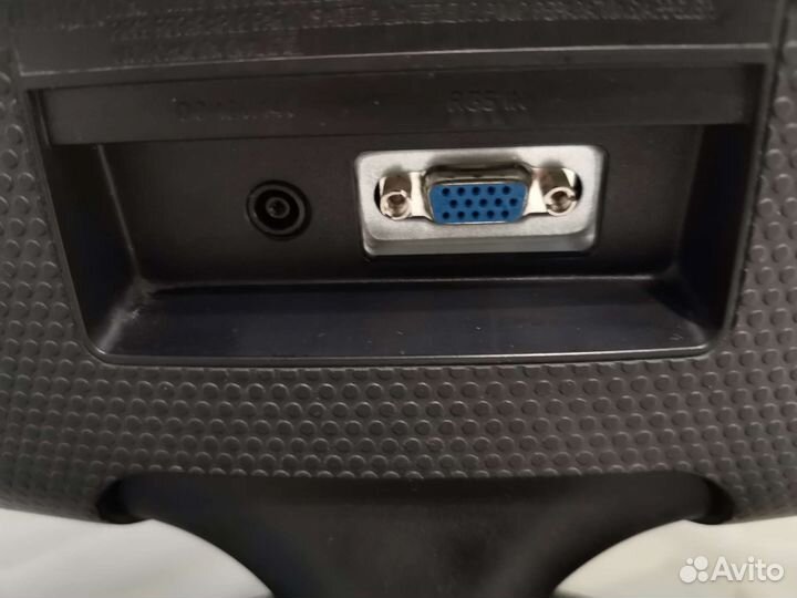 Монитор Samsung SyncMaster S19A100N, Системники