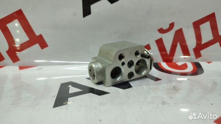 Клапан кондиционера Audi Q7 4L cjtc 02.05.2012