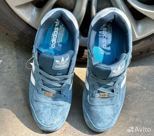 Кроссовки adidas classik