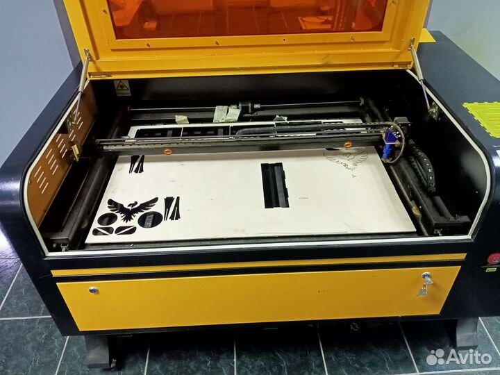 Лазерный станок с чпу по дереву