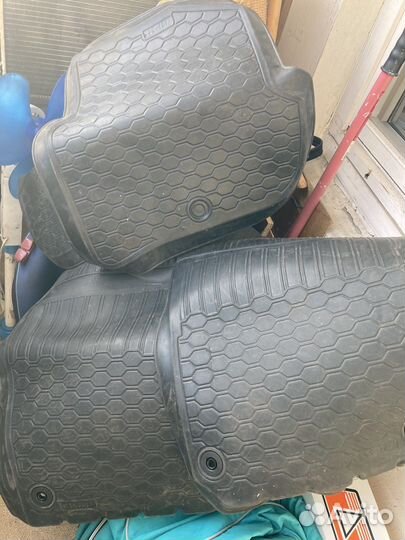 Коврики на volkswagen polo