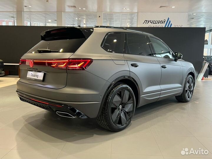 Volkswagen Touareg 3.0 AT, 2023