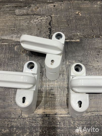 Замок-ограничитель для окна