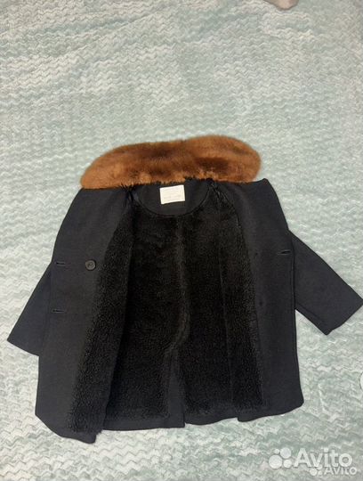 Пальто для девочки zara размер 110