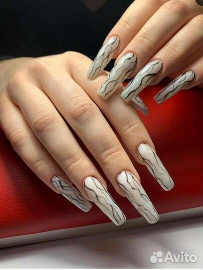 Маникюр, наращивание ногтей, рядом с ТЦ Фиолент