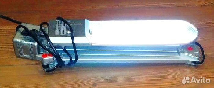 Настольная лампа