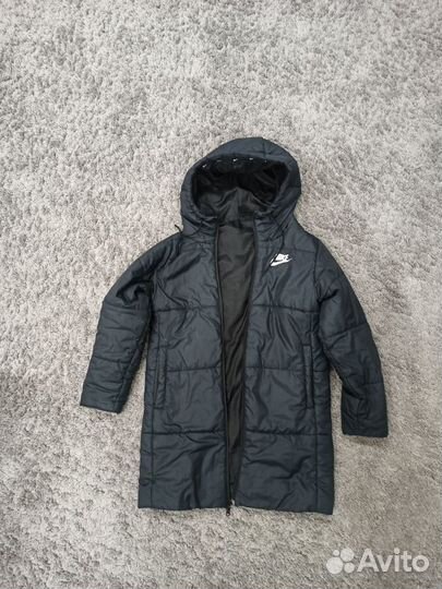 Плащ Adidas, куртка Nike