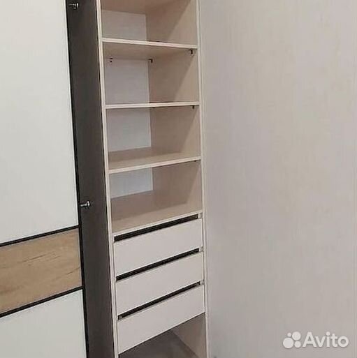 Распашной шкаф