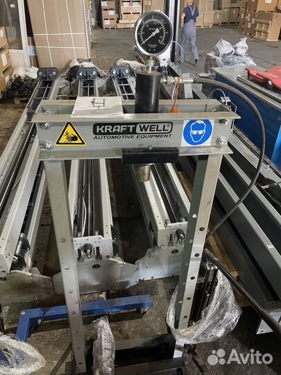 Б/У Пресс 20 т. с ручным и ножным приводом