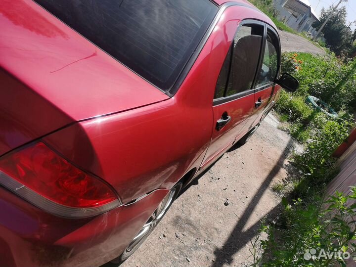 Mitsubishi Lancer 1.3 МТ, 2006, 200 000 км