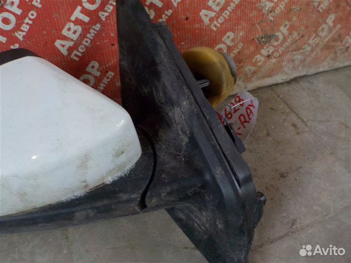 Зеркало правое LADA X-Ray 21129 2016