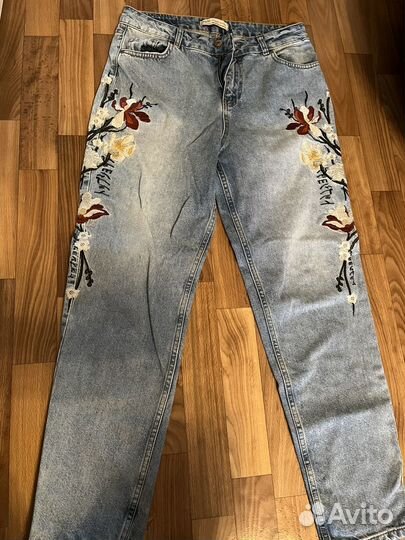 Джинсы