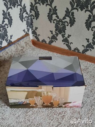 Графин и стаканы