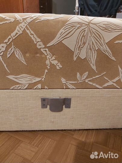 Пуфик в прихожую