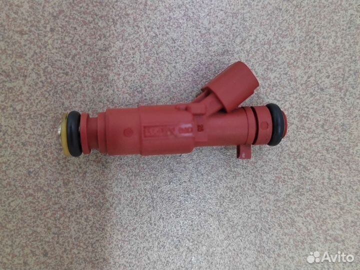 Топливная форсунка Hyundai / Kia 35310-2E000