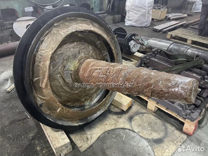 Конус дробящий 1-112892-01 ксд-1200