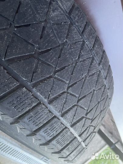 Bridgestone Blizzak DM-V2 235/60 R18 107S