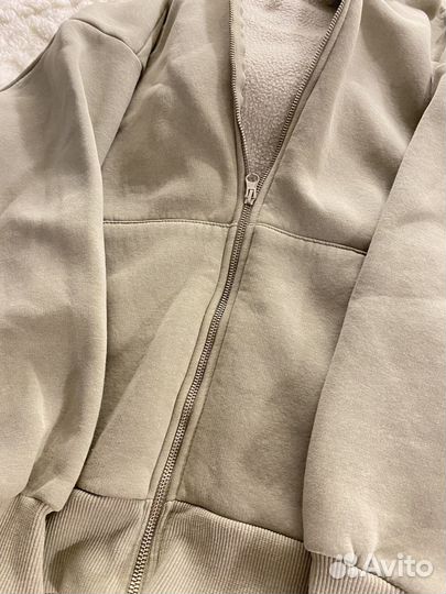 Спортивная кофта женская