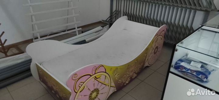 Кровать карета для девочки