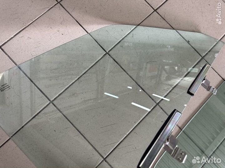 Стекло переднее правое Лада Нива ваз 2121 4x