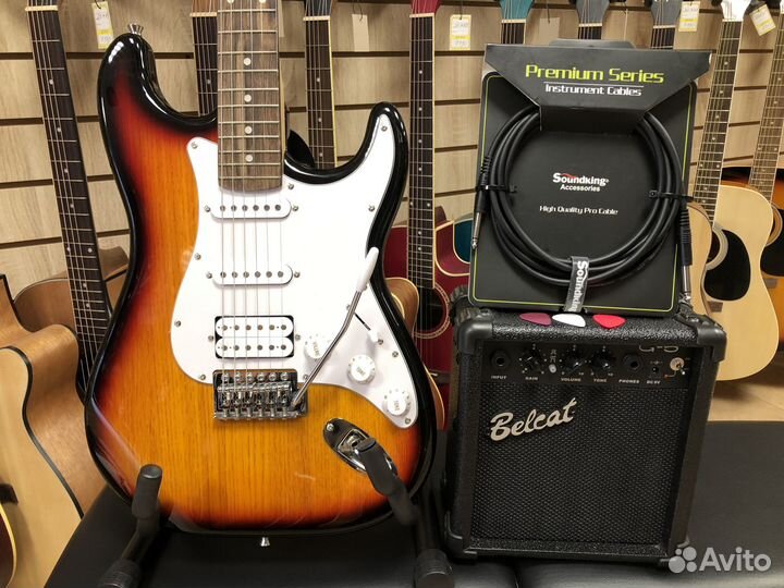 Электрогитара, комбик, шнур, медиаторы(комплект)