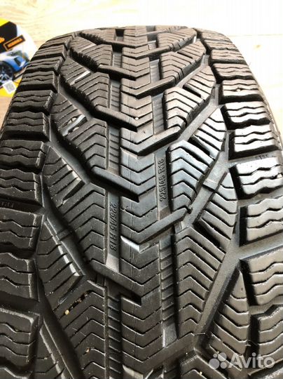 Taurus Winter 225/40 R18 и 245/40 R18 97V