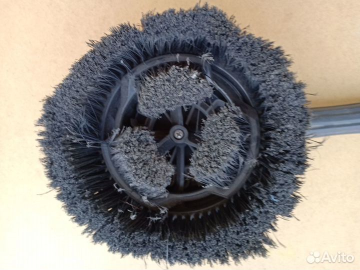 Вращающаяся щетка для мойки