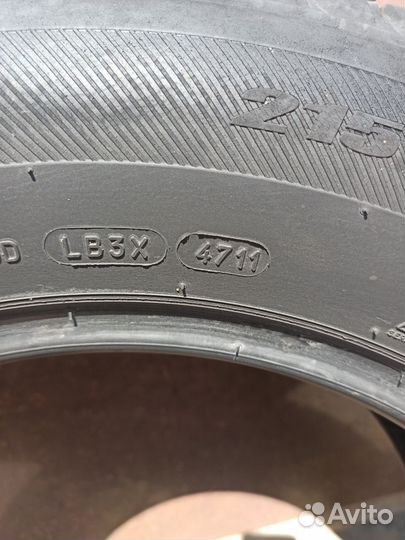 Michelin Latitude Tour HP 215/65 R16