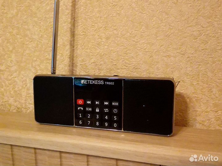 Радиоприемник портативный новый, блютуз