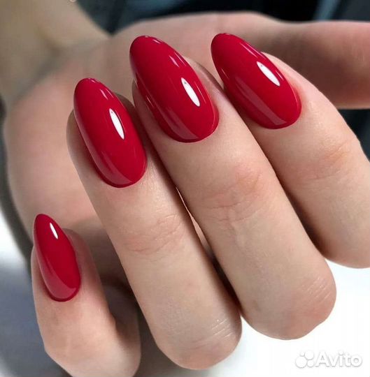 Маникюр и педикюр