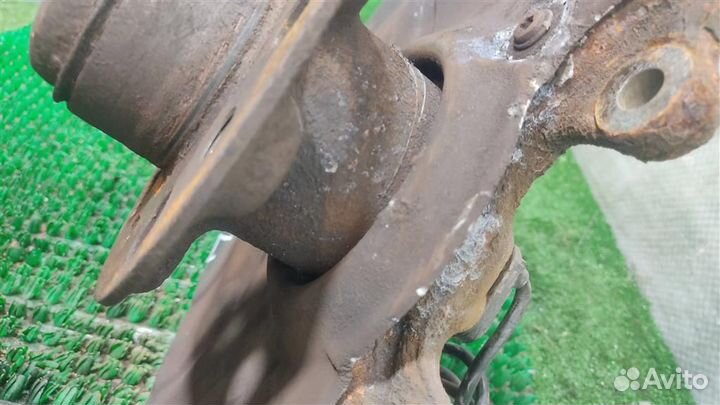 Кулак передний левый Mercedes Benz E-class W211 2