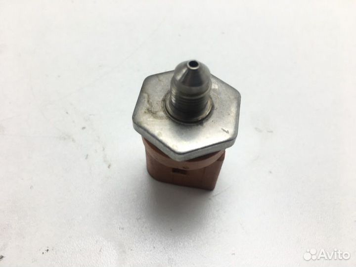 Датчик давления топлива Volkswagen Passat 3C2 BPY