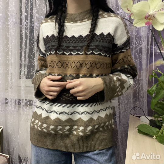 Свитер ретро